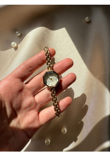 Retro Minimal Boncuk Kordon Vintage Kadın Kol Saati fiyatları