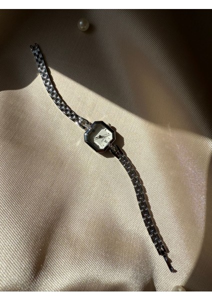 Retro Minimal Boncuk Kordon Vintage Kadın Kol Saati indirimleri