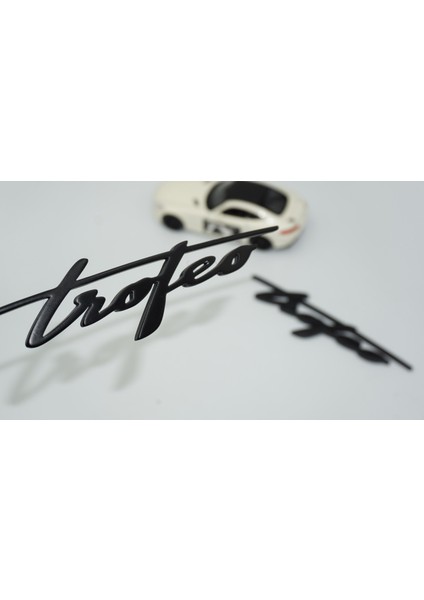 Maserati Trofeo Çamurluk Siyah Yazı Logo Amblem