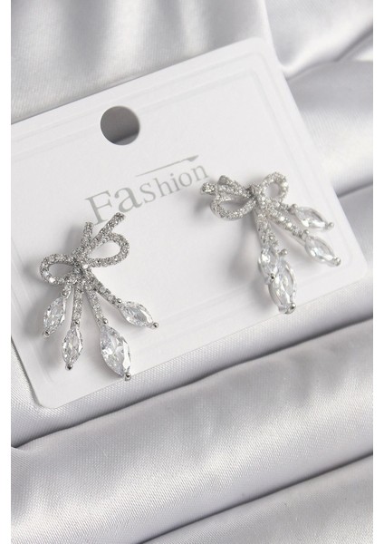 Pirinç Gümüş Renk Zirkon Taşlı Düğüm Model Damla Zirkon Taşlı Kadın Küpe - TJ-BKP9972