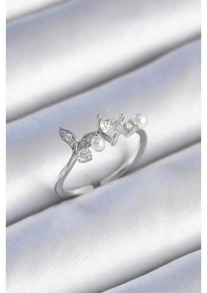 Pirinç Gümüş Renk Zirkon Taşlı Kalp Yaprak Model Inci Detay Kadın Yüzük - TJ-BYK3431