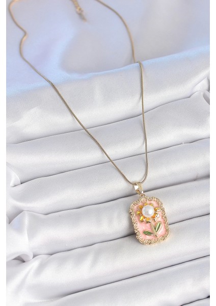 316L Çelik Gold Renk Zincir Pembe Mineli Incli Papatya Model Portre Model Kadın Kolye - TJ-BKO10197