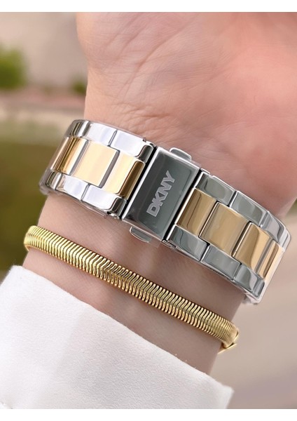 Çelik Kasa ve Kordon 5 Atm Suya Dayanıklı 2 Yıl Garantili Kadın Kol Saati+Bileklik DKNY.L0045.2 modelleri
