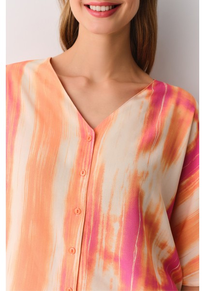 Kadın Şort Pijama Takımı Viskon Kumaşla Şık Renkli Desen Tasarımı modelleri