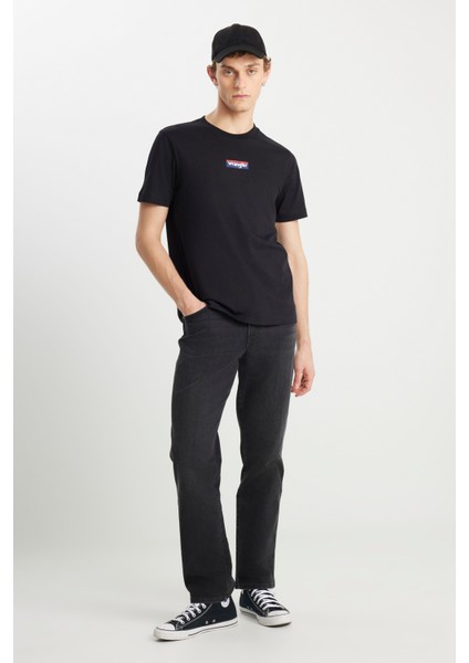 %100 Pamuk Regular Fit Normal Kesim Siyah Minimal Logo Tişört