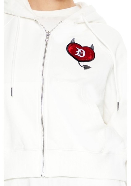 Kalp Nakışlı Kapüşonlu Sweatshirt