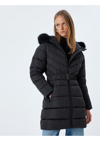 Kapitone Uzun Şişme Mont Su Itici Kapüşonlu Yakası Peluş Detaylı Cepli modelleri