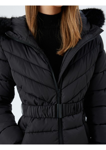 Kapitone Uzun Şişme Mont Su Itici Kapüşonlu Yakası Peluş Detaylı Cepli indirimleri