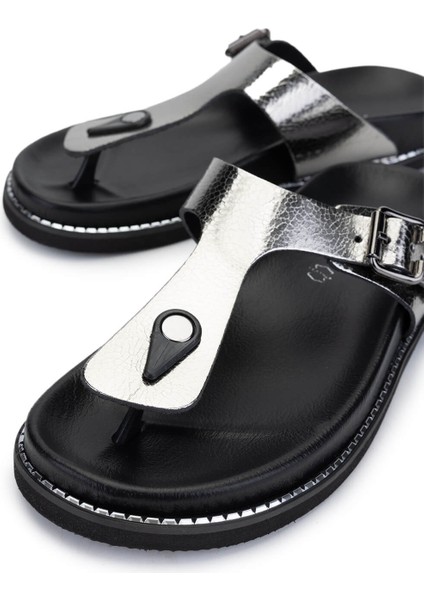 Kadın Deri Metalik Parmak Arası Terlik 1108 1521 Bn Trlk Y25 Metalik modelleri