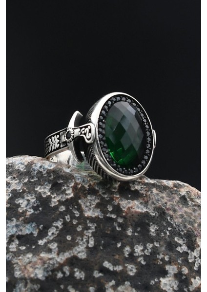 Erkek Yüzüğü 925 Ayar Gümüş Hz. Ali Zülfikar Kılıcı Yeşil Zirkon Taşlı Zirkon Taş Süslemeli 901781 fırsatları