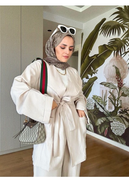 Ithal Dokuma Dökümlü Ceketli Kuşaklı Ikili Takım Bej