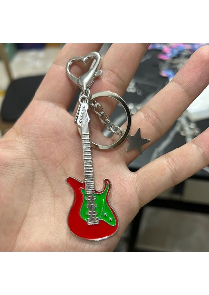 Noel Kırmızı ve Yeşil Gitar Beş Köşeli Yıldız Niş Retro Çanta Kolye Ucu (Yurt Dışından)