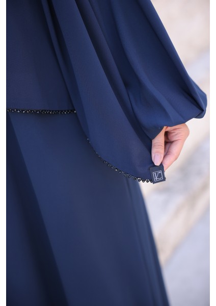 Kendinden Şallı Taşlı Abaya Ferace-Medine Ipeği