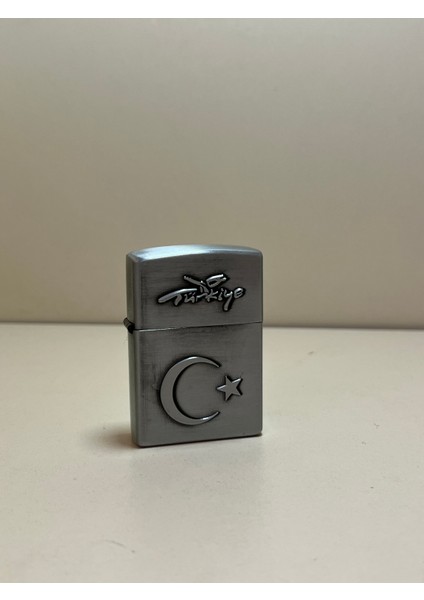 Metal Desenli Zippo Çakmak