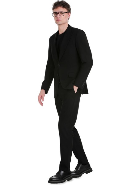 Siyah Slim Fit Sivri Yaka Klasik Takım Elbise