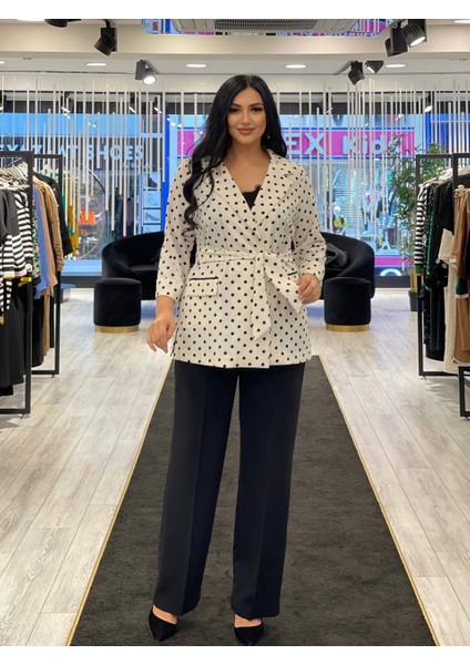 Takım,üst ve Alt Set,krep Kumaş,,astarlı,fermuarlı ve Düğmeli,puantiyeli,yüksek Kalite,kemerli modelleri