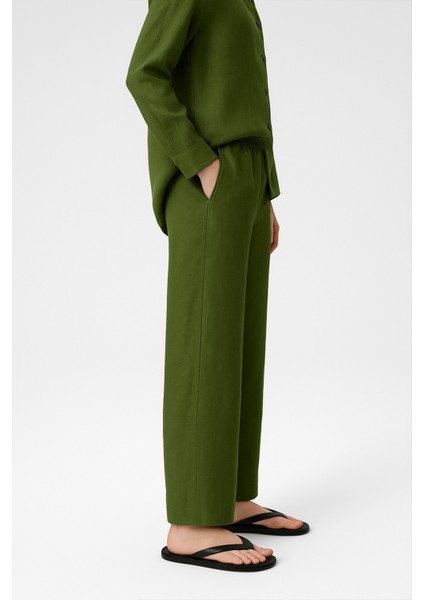 Haki Paçası Yırtmaçlı Kadın Pantolon modelleri