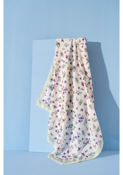Kadın Digital Baskılı Çiçek Desen Soft Eşarp