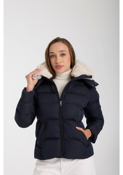 Kadın Kısa Dik Peluş Yaka Çıkarılabilir Kapüşonlu Dolgulu Su İtici Şişme Mont 8507