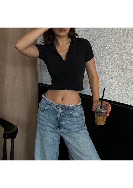 Düz Siyah Balıkçı Yaka Yarım Fermuarlı Kısa Kollu Crop modelleri
