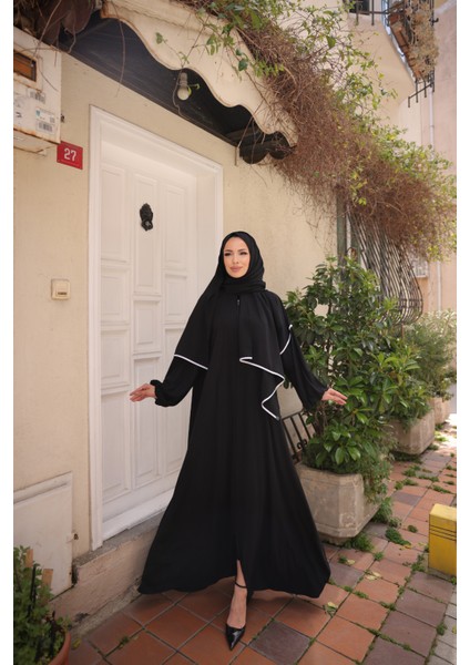 RANA ABAYA & Siyah