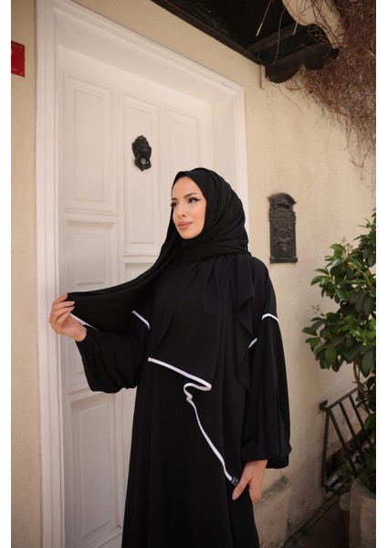 RANA ABAYA & Siyah