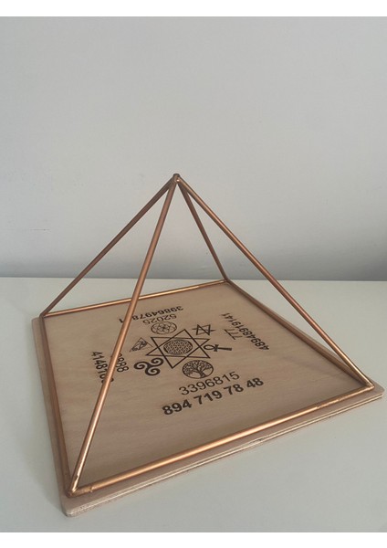 Bakır Enerji Piramidi (Bakır Piramit kare taban 30 cm)