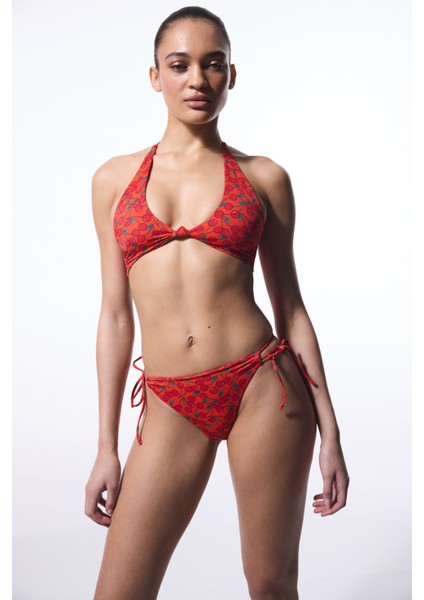 Chery Minimal Kesim Kiraz Desenli Bikini Üstü