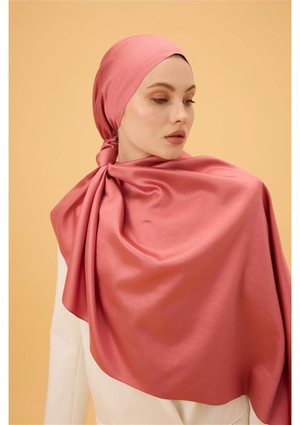 Pastel Pembe Düz Çift Taraflı İpek Şal Modeli fırsatları