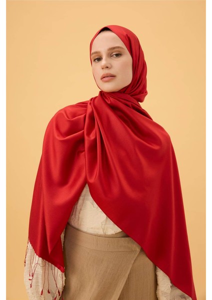 Kırmızı Düz Çift Taraflı İpek Şal Modeli