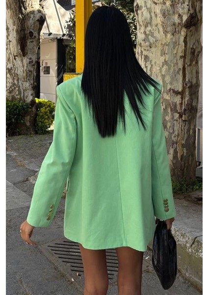 Uzun Kollu ve Düğme Kapamalı Kruvaze Yakalı Oversize Blazer Kadın Keten Ceket Mint Yeşili modelleri