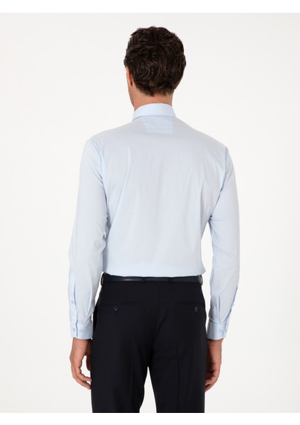 Erkek Açık Mavi Slim Fit Non Iron Pamuk Karışımlı Klasik Gömlek 50305838-VR003 indirimleri