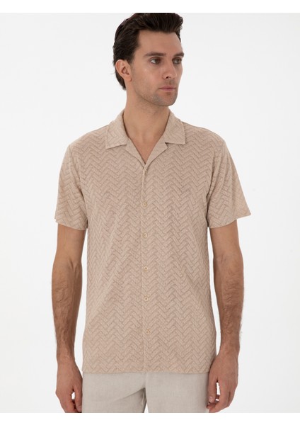 Erkek Bej Regular Fit Apaş Yaka Örme Gömlek 50306181-VR011