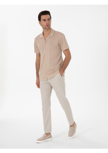 Erkek Bej Regular Fit Apaş Yaka Örme Gömlek 50306181-VR011