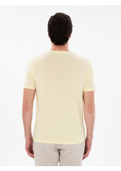 Erkek Sarı Regular Fit Bisiklet Yaka Desenli T-Shirt 50301489-VR044