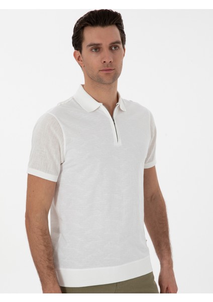 Erkek Ekru Regular Fit Fermuarlı Polo Yaka Desenli T-Shirt 50302727-VR019