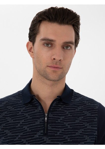 Erkek Lacivert Regular Fit Fermuarlı Polo Yaka Desenli T-Shirt 50302727-VR033