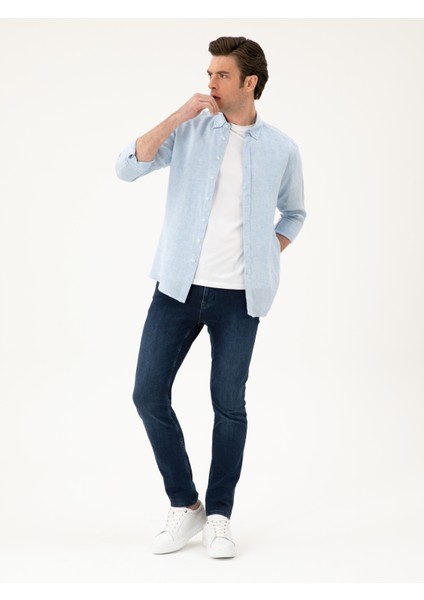 Erkek Mavi Regular Fit %100 Keten Gömlek 50284823-VR036 <p STYLE="PADDING-BOTTOM:10PX;">%100 Keten Kumaştan Üretilmiş Slim Fit Mavi Gömlek, Hafifliği ve Nefes Alabilirliği ile Sıcak Havaların Vazgeçilmezi Olmaya Aday. Ketenin Doğal Dokusu, Cildinizin Nefes Almasını Sağlar ve Böylece Terleme Sorununu En Aza Indirir. Hafif ve Ince Yapısı ile Yaz Aylarında Rahatlıkla Kullanılabilir. Mavi Rengin Ferahlatıcı Tonu ile Dikkat Çeken Gömlek, Doğal Keten Yapısı Sayesinde Gün Boyu Serin Kalmanızı Destekleyecektir. Uzun Kollu ve Cepsiz Olarak Tasarlanan Yapısı ve Düz Deseniyle Minimal ve Şık Bir Görünüm Sunuyor. Regular Fit Kesimi, Vücuda Rahatça Otururken, Aynı Zamanda Hareket Özgürlüğü Sunmaktadır. Düğmeli Yaka Detayı, Gömleğe Klasik Bir Dokunuş Katarak, Hem Günlük Hem De Daha Resmi Kombinlerde Tercih Edilebilecek Bir Stil Oluşturur. Hem Kot Pantolonlarla Hem De Daha Klasik Parçalarla Kolayca Kombinlenebilir. <p STYLE="PADDING-BOTTOM:10PX;">MODEL Üzerindeki Gömlek M Bedendir. Modelin Boyu 188 Cm, Kilosu 83 Kg, Göğüs Ölçüsü 99 Cm, Bel Ölçüsü 83 cm ve Basen Ölçüsü 106 Cm'dir. Regular Fit Kesimi Sayesinde Gömlek, Modelin Vücut Hatlarına Rahatça Otururken, Ketenin Doğal Yapısı Sayesinde Hareket Özgürlüğü Sunar. Gömlek, Sıcak Havalarda Hem Şıklığı Hem De Konforu Arayan Erkekler Için Idealdir.