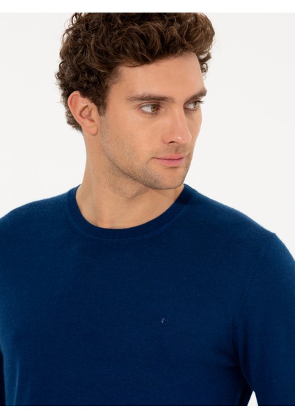 Erkek Sax Slim Fit Bisiklet Yaka Yün Kaşmir Karışımlı Triko Kazak 50260321-VR045 * Desenli Yün Karışımlı Bisiklet Yaka Erkek Triko Kazak<br><br>* Günlük Kombinlerin Yanı Sıra Ceketlerle Birlikte Oluşturulan Klasik Görünümlerde De Kullanabileceğiniz Desenli Erkek Triko Kazak modelimiz Esnek ve Yumuşak Dokuya Sahip Yün Karışımlı Kumaşla Üretilir.<br>* Koyu Ya Da Açık Fark Etmeksizin Pek Çok Renkle Uyum Sağlayabilecek Bisiklet Yaka Erkek Triko Kazak Modelimiz Bedeni Hafifçe Saran dinamik Slim Fit Kesim Ayrıcalığı Sunar.
