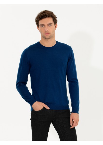 Erkek Sax Slim Fit Bisiklet Yaka Yün Kaşmir Karışımlı Triko Kazak 50260321-VR045 * Desenli Yün Karışımlı Bisiklet Yaka Erkek Triko Kazak<br><br>* Günlük Kombinlerin Yanı Sıra Ceketlerle Birlikte Oluşturulan Klasik Görünümlerde De Kullanabileceğiniz Desenli Erkek Triko Kazak modelimiz Esnek ve Yumuşak Dokuya Sahip Yün Karışımlı Kumaşla Üretilir.<br>* Koyu Ya Da Açık Fark Etmeksizin Pek Çok Renkle Uyum Sağlayabilecek Bisiklet Yaka Erkek Triko Kazak Modelimiz Bedeni Hafifçe Saran dinamik Slim Fit Kesim Ayrıcalığı Sunar.
