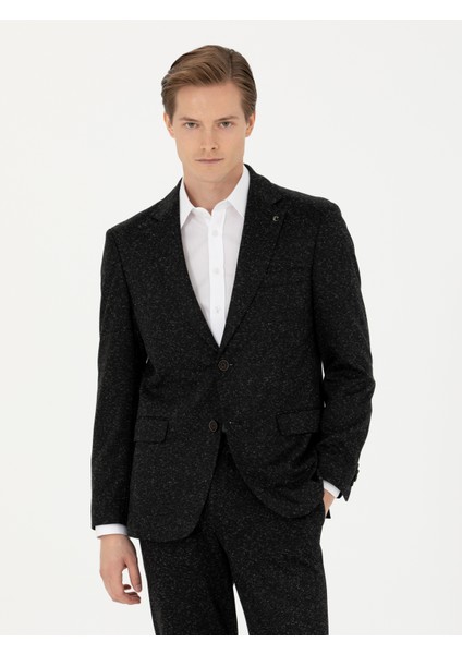 Erkek Siyah Slim Fit Yün Karışımlı Klasik Ceket 50273666-VR046 * Yün Karışımlı Slim Fit Erkek Ceket<br><br>* Şık Görünümlerin Vazgeçilmez Seçimleri Arasında Yer Alan Yün Karışımlı Erkek Ceket Modelimiz Mono Yaka ve Kapaklı Cep Detaylara Sahiptir.<br>* Dört Mevsim Giyilebilecek Kumaş Dokusu Sunan Slim Fit Erkek Ceket Modelimiz Kombinlendiği Parçalarla Uyum Sağlayarak Dilerseniz Casual ve Spor Dilerseniz Klasik Stile Imza Atmanıza .