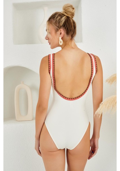 Lapieno 4149 Nakış Detaylı Yuvarlak Yaka Mayo fırsatları