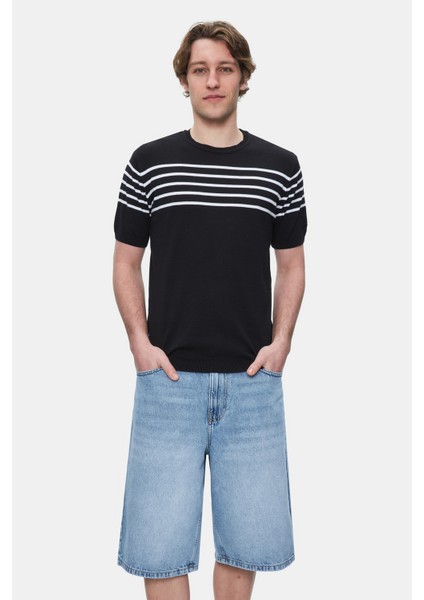 Kendrıck Siyah Çizgili Bisiklet Yaka Triko Nakışlı Standard Fit Erkek Tshirt