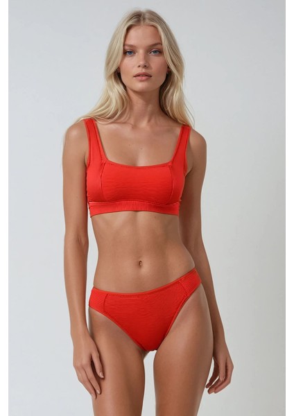 Kelly Dokulu Büstiyer Kalın Askılı Balensiz Toparlayıcı Bikini Takımı