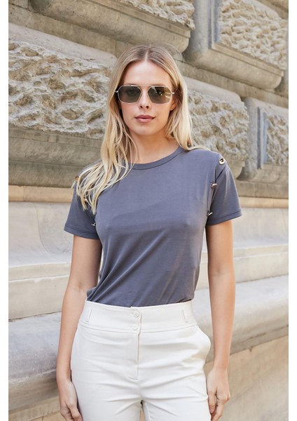 Kadın Kaliteli Modal Kumaş Sıfır Yaka Düğme Aksesuarlı Kısa Kol T-Shirt Bluz-Antrasit fiyatları