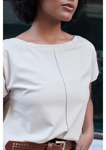 Kadın Likrasız Şık Span Kumaş Kayık Yaka Önü Dikişli Düşük Omuzlu T-Shirt Bluz-Şampanya modelleri