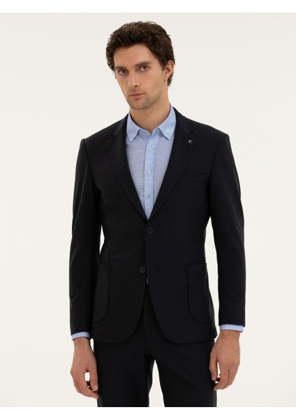 Erkek Lacivert Slim Fit Ceket 50276629-VR033 <p STYLE="PADDING-BOTTOM:10PX;">LACIVERTIN Şıklığını Yansıtan Slim Fit Mono Yaka Ceket, Modern Erkeğin Gardırobunda Bulunması Gereken Bir Parçadır. Özel Kesimi Sayesinde Vücuda Kusursuz Bir Şekilde Oturmakta ve Her Ortamda Fark Yaratmayı Sağlamaktadır. Yüksek Kaliteli Kumaşı, Hem Şıklık Hem De Konfor Sunarak Uzun Süreli Kullanıma Olanak Tanımaktadır. Mono Yaka Detayı, Cekete Zarif Bir Dokunuş Eklerken, Slim Fit Tasarımı Çağdaş Bir Görünüm Vadetmektedir. <p STYLE="PADDING-BOTTOM:10PX;">DÜZ ve Sade Tasarımıyla Minimal Ama Şık Bir Görünüm Sunan Ceket, Her Türlü Resmi ve Yarı Resmi Etkinlikte Kullanılabilir. Mono Yaka Detayı Cekete Klasik Bir Dokunuş Katarken, Torba Cepler Hem Işlevsellik Sunar Hem De Ceketin Sade Çizgisini Korur. Slim Fit Kesim Vücut Hatlarını Öne Çıkararak Şık Bir Siluet Oluşturur Normal Kesim Dikiş Detayları Ise Hem Rahatlık Hem De Stil Sunar. Lacivert Rengi, Her Mevsim ve Her Kombinle Rahatlıkla Uyum Sağlar; Hem Iş Hayatında Hem De Sosyal Davetlerde Rahatlıkla Tercih Edilebilir. <p STYLE="PADDING-BOTTOM:10PX;">MODEL, 48 Beden Ceket Giymekte ve Slim Fit Kesim Vücuduna Mükemmel Bir Şekilde Uyum Sağlamaktadır. 189 cm Boyunda, 72 kg Ağırlığında Olan Modelin Göğüs Ölçüsü 103 Cm, Bel Ölçüsü 84 cm ve Basen Ölçüsü 100 Cm'dir. Ceketin Mono Yaka Tasarımı, Modelin Üst Bedenini Dengeli Bir Şekilde Vurgular ve Şık Bir Görünüm Kazandırır.