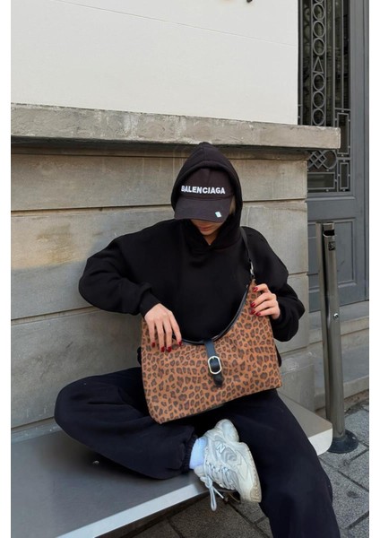 Marilla Süet Vintage Omuz Çantası Leopar Desen