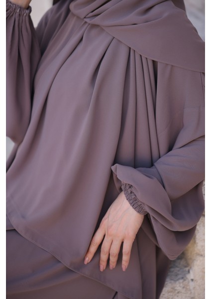 Füruzan Abaya-Vizon
