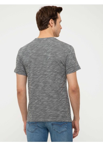 Erkek Siyah V Yaka T-Shirt 50202493-VR046 modelleri